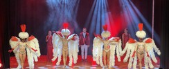 Revue Cabaret itinérante - Revue Prestige Paradis de la troupe Claude Roland